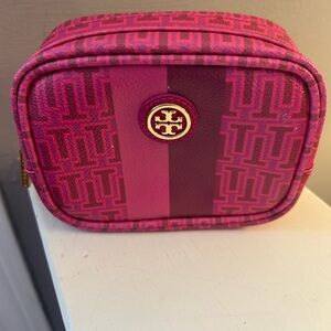 Cute Tory Burch Pink Coated Canvas Cosmetic Case